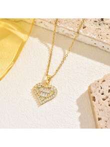 1件不锈钢立方氧化锆蝴蝶结吊坠项链，别致浪漫，时尚百搭，是送给女性的礼物，适合街头、日常、假日、派对等场合（OPP袋包装） - 金黃色 - 查看 5