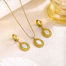 Two-Piece Set Of Necklace And Earrings With Oval Geometric Pendant In 18K Stainless Steel, European And American Retro Style, In Black And White. - trắng - Xem 1