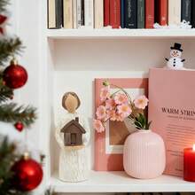 A Girl Holding A Resin Ornament For A House - Handcrafted Decorative Statue, Festive Ornament For Living Room Decoration, Christmas Home Decoration, Home Décor - 白色 - 查看 6