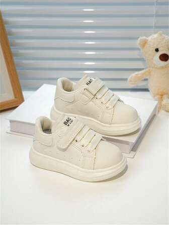 1 par de zapatillas blancas para niños, zapatos deportivos para niños y niñas, parte superior de cuero, impermeables, antideslizantes, cómodos zapatos casuales para actividades al aire libre, zapatos para caminar para bebés y niños pequeños