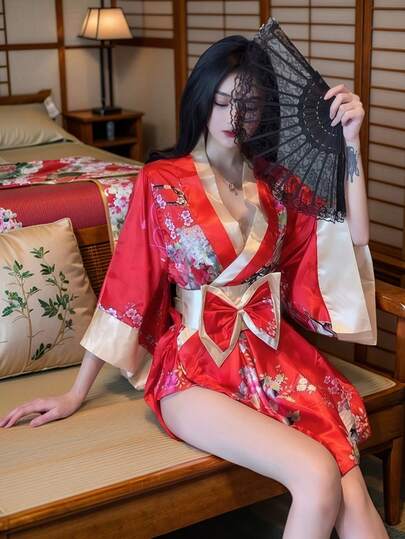 一套日式性感简约和服服装，包含连衣裙和腰带，适合角色扮演、派对、表演、各种节日穿着。