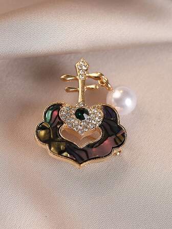 1pc Alloy Pipa Brooch, Unique Fashion Luxury Butterfly Brooch Pin, Elegant Accessory For Suit, Coat, Dress