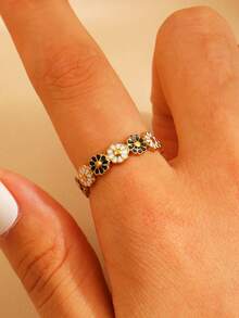 1pc 18K Stainless Steel Drip Oil Daisy Flower Ring, Fashionable, Elegant, Suitable For Daily Wear, Gatherings, Dates, Perfect Gift For Friends - Multicolor - View 4