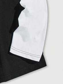 1件男士秋冬赛车元素印花黑白拼接长袖T恤 - 彩色 - 查看 4