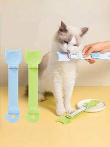 1pc Easy Squeeze Cat Food Dispenser - Long Handle Wet Food Feeder, Durable Plastic Pet Snack Scoop, Cat Food Feeding Tool - 500ml - View 4