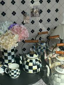 This Minimalist Striped Teapot With A Wooden Handle And Diamond-Shaped Lid Is Perfect For Use Indoors During Winter, Whether Near A Fireplace, Fireplace, Or Gas Stove. It's Also An Essential Item For Winter Camping, Suitable For Family Gatherings And Holidays, And Makes A Wonderful Gift For Friends And Family. - Multicolor - View 2