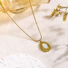 Two-Piece Set Of Necklace And Earrings With Oval Geometric Pendant In 18K Stainless Steel, European And American Retro Style, In Black And White. - trắng - Xem 4