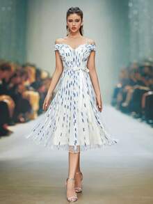 Mgiacy Off-Shoulder Spaghetti Strap Striped Mesh High-End Evening Gown - Blue and White - View 6