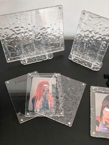 1pc Teenage Girl Wavy Transparent Desktop Acrylic Stand, 3-Inch Student Idol Card Display Magnetic Easel Photo Frame