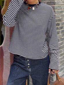 Áo nữ kiểu dáng thường ngày, phối sọc và bo gân, thích hợp mặc hàng ngày vào mùa xuân. - Màu xanh hải quân - Xem 4