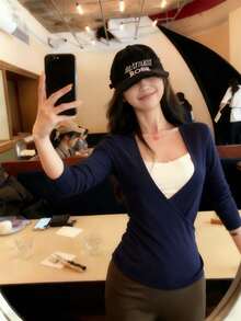 优雅V领蝴蝶结蕾丝二合一T恤，修身款，女士秋冬打底衫 - 藏蓝色 - 查看 4