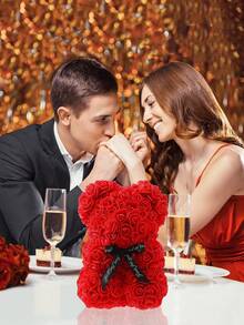 Gấu bông hoa hồng lãng mạn, được làm thủ công với hình dáng độc đáo và những bông hoa hồng trông như thật, tạo nên không gian lãng mạn, lý tưởng làm quà tặng Ngày Valentine, kỷ niệm và đám cưới, hoàn hảo để trang trí nhà cửa, phòng ốc và các dịp đặc biệt, món quà tuyệt vời nhất dành cho người yêu, bạn đời, bạn bè và gia đình, quà tặng Ngày của Mẹ, quà tặng cho mẹ. - Nhiều màu - Xem 7