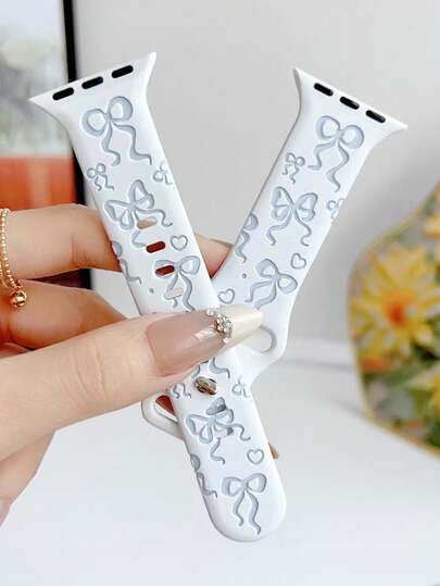 1pc Watch Band Watch Strap Charm Women'S Cute Bowknot Two-Tone Engraved Silicone Band, Compatible With Apple Watch 38/40/41/42/44/45/46/49Mm, Compatible With Apple Watch Ultra2/Se/11/10/9/8/7/6/5/4/3/2/1 Series. It,S A Stylish And Exquisite Women Smart Watch Accessory, Suitable For Sports And Daily Casual Wear, Featuring A Soft And Comfortable Texture.