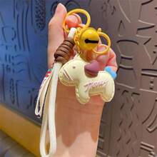 1个多色创意原创卡通马年钥匙扣，心形小马手机包挂件，汽车钥匙链，学生礼物饰品，适合朋友、情侣、日常使用