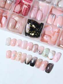 576片（24片/套）短方形亮面法式美甲贴纸，包含闪粉、金粉、银粉、波点、花朵、豹纹、星星、爱心和渐变设计，展现迷人女性魅力，完美贴合亚克力甲片，内含4片果冻胶和2把指甲锉，易于粘贴，适合女性和女孩日常佩戴及参加派对。美甲用品 - 彩色 - 查看 4