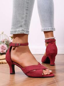 2025 Neue Lateintanzschuhe für Frauen, mittlerer hoher Absatz, weiche Sohle für Outdoor-Ballroom-Tanzen, Sommer Peep-Zehen sexy retro römischer eleganter europäischer und amerikanischer Stil Kreuzriemen Damen High Heel Sandalen - Bordeaux - Übersicht 6