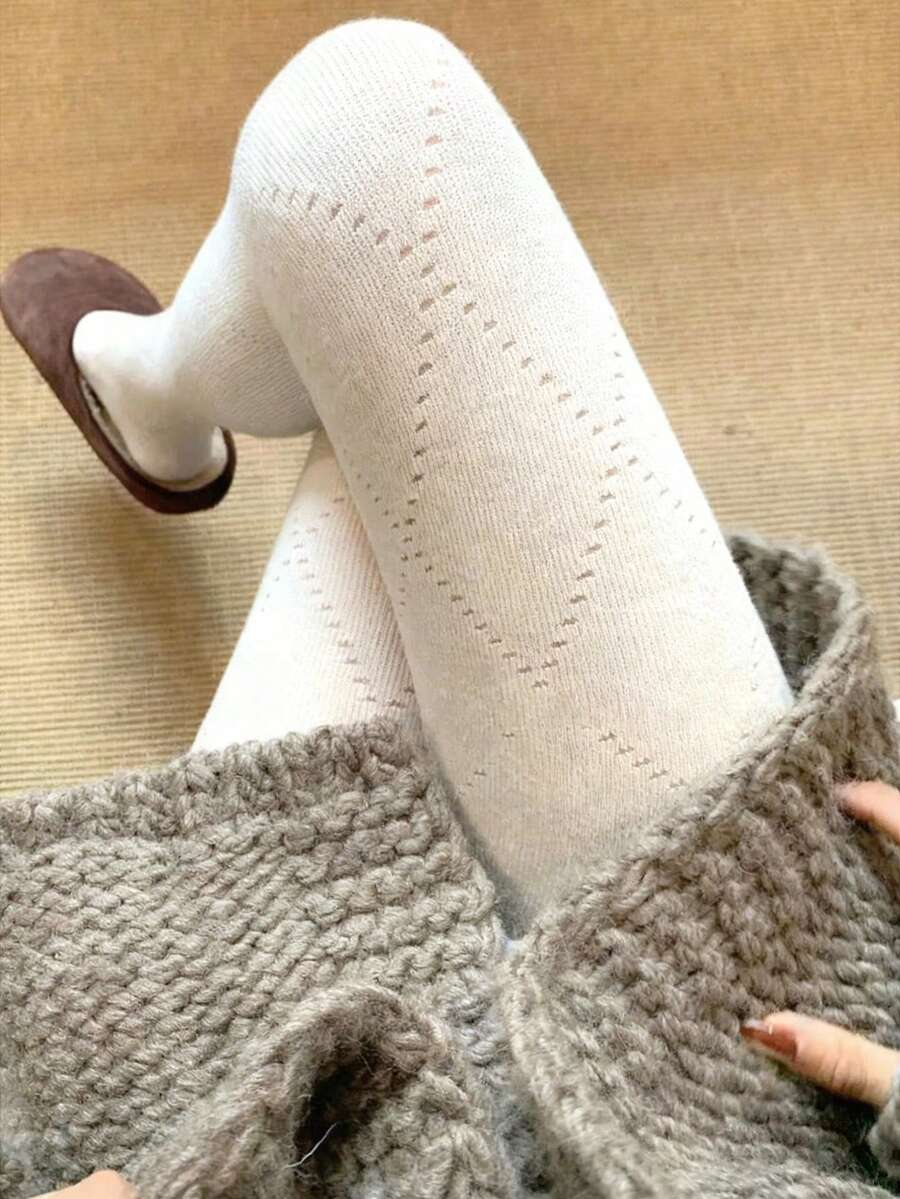 1 Pc Japanese JK Diamond Lattice Openwork Mesh Pantyhose, Suitable For Spring And Autumn Wear - White - View 1