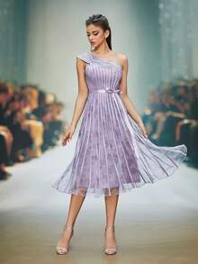 Vestido de noche de alta gama con efecto de drapeado, tela de red estampada y tirantes asimétricos - Púrpura malva - Ver 3