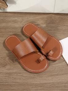 Một đôi dép xăng đan trẻ em, kiểu dáng mới mùa hè 2026, thời trang và đa năng, mũi tròn, đế bằng, chống trượt, màu đen, trắng, nâu, vàng, thích hợp mang đi biển, dép đi ngoài trời. - màu nâu - Xem 4