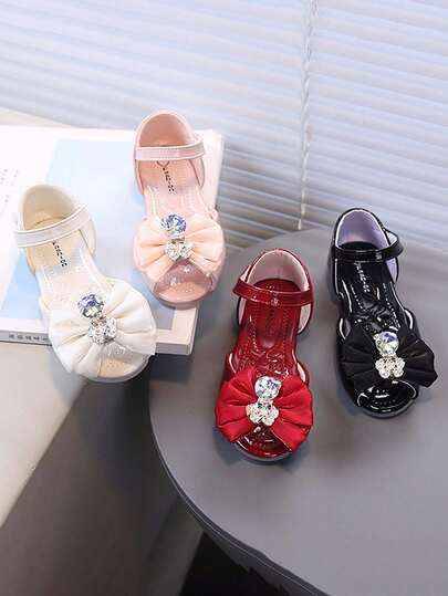 1 Pair Girls' Soft Bottom Non-Slip Fashion Versatile Outdoor Princess New Arrival Butterfly Hook And Loop Sandals, Suitable For Summer