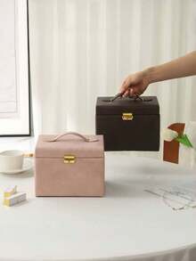 JewelryStorageBoxLEDMirror 这款四层LED化妆镜配备珠宝宝石收纳空间和内置照明。它拥有三种照明模式、触控功能、便携式支架和可折叠的紧凑型镜框。内置1000mAh可充电电池，是一款便携式LED化妆镜，非常适合旅行携带。它是送给女性的理想礼物，也是情人节和母亲节的完美之选。 - 彩色 - 查看 9