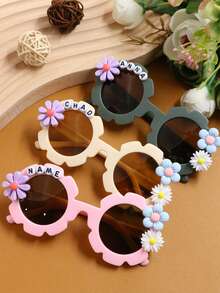 LICVIC Custom Daisy Name Glasses, Personalized Party Favors, Customized Birthday Party Name Glasses,Customizable Name Glasses,Suitable For Growth Souvenirs,Wedding,Valentine's Day,Anniversaries,Personalized Gifts,Gifts For Him/Her,Friends,Couples,Besties,Boy,Girl,Family ,Forever Love - Style a - View 4