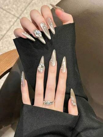 10 Piece Set Of Long Water Droplets With Ice Penetrating Cat Eyes, Paired With Three-Dimensional Oval Diamonds And Pearls, Exuding A Luxurious And White Look. Suitable For Ladies And Ladies To Attend Parties, Dances, Daily Dates, And Can Be Given As Gifts To Friends. Reusable, Handmade, Wearable, Nail Pressing