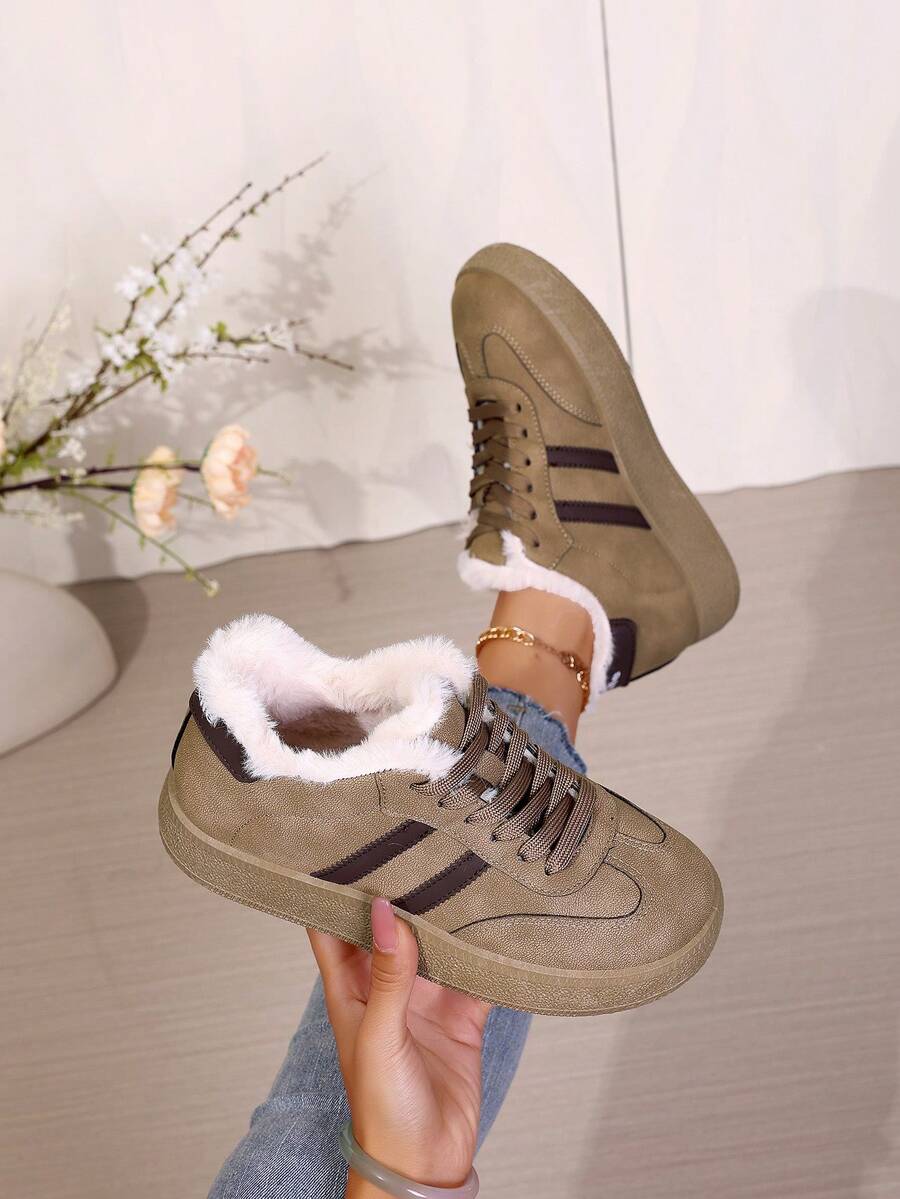 1 par de zapatos deportivos con forro cálido de moda para adolescentes, fabricados con material cómodo con diseño de rayas clásico, detalles de cuello cálido y acogedor, adecuados para uso casual o deportivo en otoño/invierno, agregando vitalidad y estilo para los adolescentes - Café integral - Ver 1