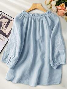 女式波西米亚风复古艺术风格宽松 V 领短袖刺绣荷叶边下摆衬衫，春夏