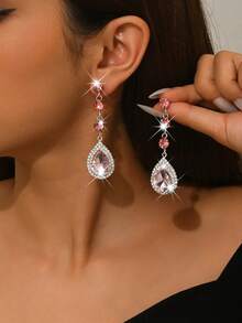 High-End Fashionable Silver Crystal White Earrings