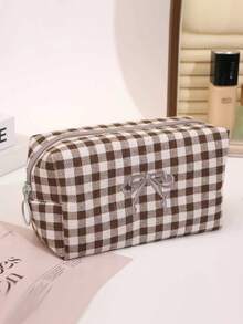 1 Piece Embroidered Bow Pattern Makeup Bag Stylish Grid Print Make Up Bag Large Capacity Cosmetics Storage Bag Zippered Makeup Brushes Storage Bag Portable Travel Makeup Clutch Pouch Classic Checkerboard Print Toiletries Bag Portable Octagonal Travel Toiletry Bag Women's Plaid Print Cosmetics Organizer Bag