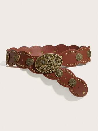 1条波西米亚风女士拼接腰带，复古古铜色雕花搭扣，配以偏置铆钉，棕色拼接腰带，适合搭配连衣裙、外套、毛衣、裤子、节日服装，也适合派对、休闲外出、日常通勤、度假、节日、约会、音乐节、街头、校园、冬季等场合。