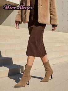 2025新款女士尖头修身踝靴，优雅踝靴，简约时尚显瘦舒适高跟靴，百搭各种服饰，现有黑色、米色、酒红色、红色、紫红色可选。 - 卡其色 - 查看 9