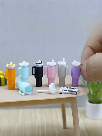 6-Pack Miniature Cups With Straws, DIY Miniature Model Scene Accessories, Miniature Simulated Straw Cups, Doll House Mini Cups, And Openable Cups.