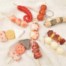 قلادة واقعية بشكل قطعة دجاج مقلي قطعة واحدة، قطع دجاج مقلي، ساق دجاج وجناح شواء سيخ واقعي