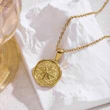 Necklace With A Geometric Moon Pendant In European And American Style, 18K Stainless Steel Collarbone Chain. - 2 - 查看 1