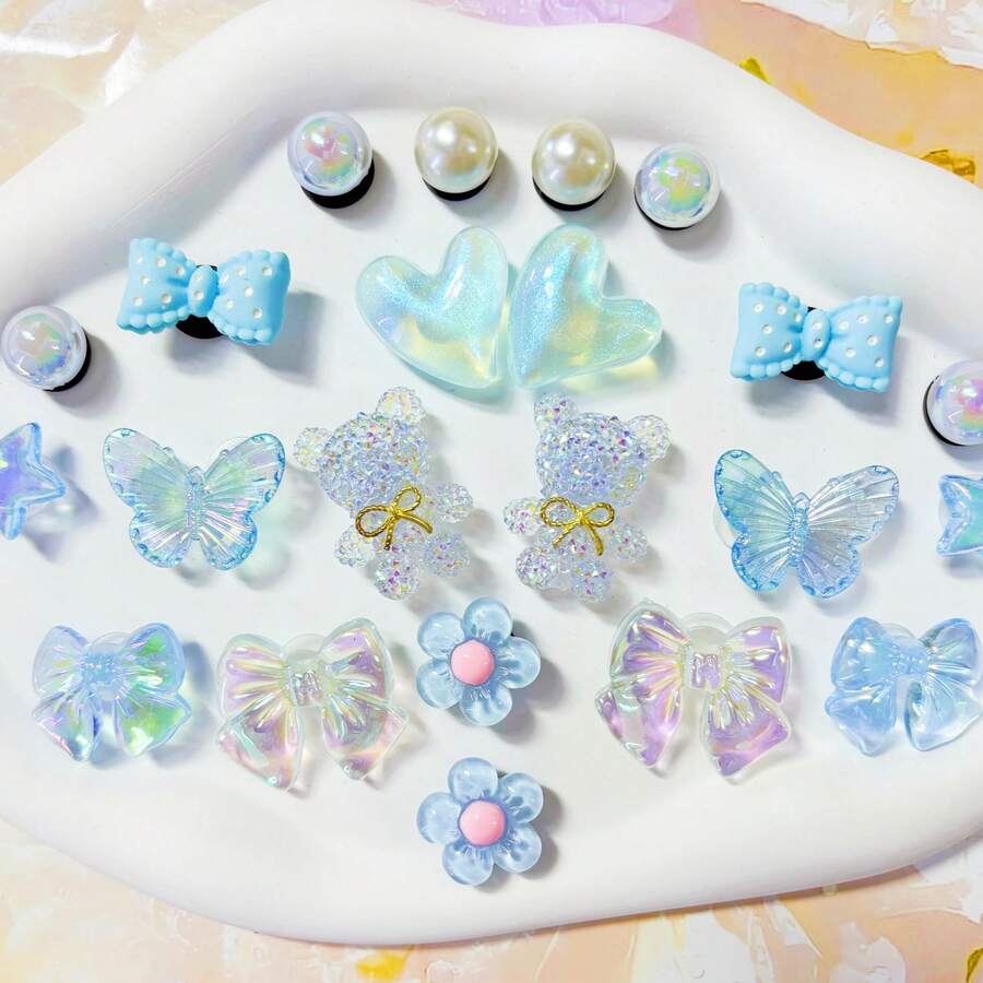 22件装浅蓝色小熊、蝴蝶结、星星ABS材质DIY装饰配件，适用于女士凉鞋、拖鞋、沙滩包等，可用作多功能鞋夹，是节日和生日派对的理想礼物。 - 淺藍色 - 查看 1