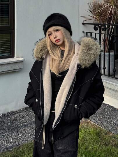 女士复古毛领连帽羽绒服，宽松加厚冬季保暖外套