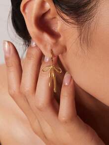 1 对不锈钢防水长金色蝴蝶结耳环，防褪色，适合女性日常佩戴情人节、妈妈、母亲、母亲节、礼物