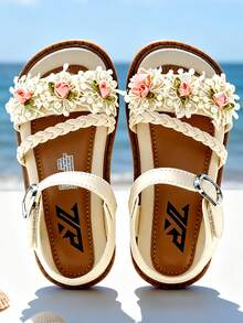 2024 Summer New Girls Princess Style Sweet 3D Floral Woven Sandals, Beige Faux Leather Open Toe Metallic Buckle Hook And Loop Casual Sandals, Comfortable Soft Sole Easy To Wear For Daily, School, Party, Beach, Resort, Trending High-Rated Versatile Girls Sandals, Fashionable Bohemian Design Children Sandals, Soft Sole Non-Abrasive Holiday Gift Choice - 米色 - 查看 18