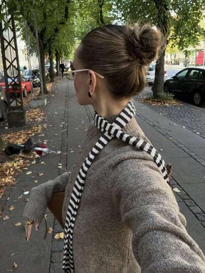 1条Y2K复古条纹图案细围巾，适合朋克摇滚、哥特风和日常穿搭