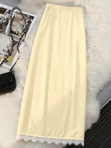 Fashionable Women's A-Line Skirt, Casual & Versatile Christmas, Elastic Waist, Elegant Lace Design, Knee-Length Satin Skirt