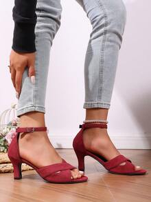 2025 Neue Lateintanzschuhe für Frauen, mittlerer hoher Absatz, weiche Sohle für Outdoor-Ballroom-Tanzen, Sommer Peep-Zehen sexy retro römischer eleganter europäischer und amerikanischer Stil Kreuzriemen Damen High Heel Sandalen - Bordeaux - Übersicht 5