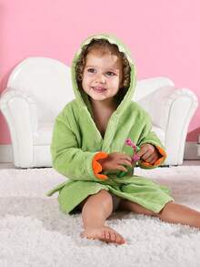 MICHLEY Kids Green Dinosaur Hooded Bathrobe, Soft & Comfortable, Suitable For Bathing, Swimming Pool - Green Type a - View 3