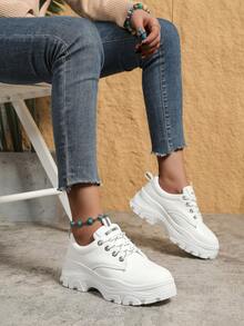 女士厚底系带圆头白色休闲运动鞋，时尚厚底平底鞋，适合日常穿着，简约春秋季大码鞋款 - 白色 - 查看 2