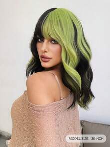 合成耐热假发，多色短发假发，12 英尺长，纤维材质，适合日常佩戴，自然仿发假发。 - 挑染綠色 - 查看 4