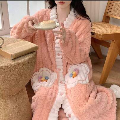 Coral Fleece Floral Decorated Velvet Robe, Warm Winter Bathrobe, Cute Long Sleeve V-Neck Pocket Robe, Women's Pajama Set, Thick Long Velvet Bathrobe Loungewear, Essential Autumn/Winter Homewear To Keep You Cozy Through The Cold Season