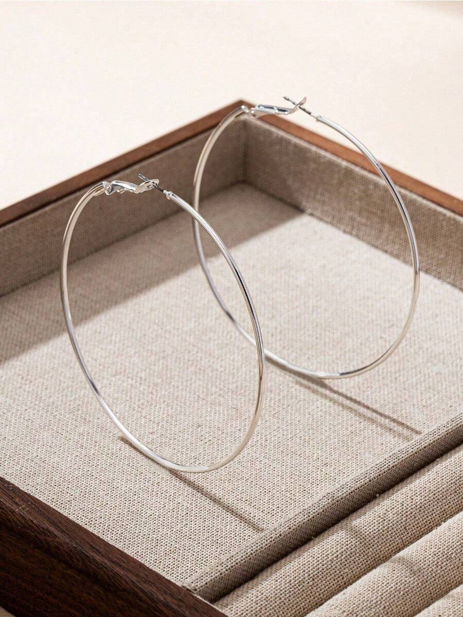 1 Pair Stainless Steel Simple Large Hoop Earrings, Suitable For Daily Wear. Hypoallergenic Minimalist Style Lightweight Metal Circle Earrings, Fashion Casual Daily Wear Accessories Suitable For Party Vacation Street Snap, European American Oversized Hoop Earrings 2025 - 銀色 - 查看 1