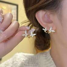 1 Pair Of French Gentle Women's Butterfly Earrings, Earrings, Suitable For Daily Party Wear Earrings And Jewelry - Multicolor - View 2