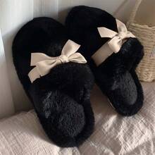XIXITIAO 1 par de pantuflas con lazo de peluche para mujer, pantuflas de interior con suela suave, estilo hada con lazo holgado, zapatos de casa con suela gruesa y cálida para invierno - Negro - Ver 10